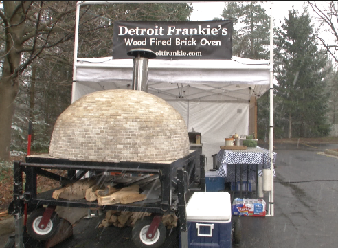 Detroit Frankie's is the First Mobile 
Food Vendor in Meridian Township Under 
New Ordinance  